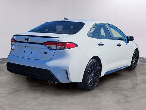 Used 2022 Toyota Corolla SE image 4