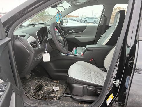 Used 2024 Chevrolet Equinox LS w/ Midnight Edition image 5