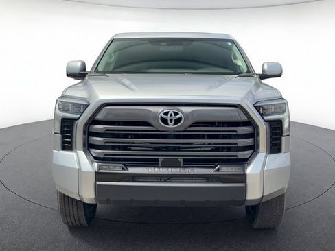 Used 2024 Toyota Tundra Limited AWD/4WD image 9