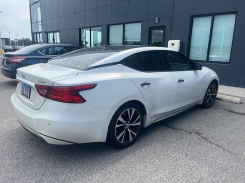 Used 2018 Nissan Maxima Platinum FWD image 3