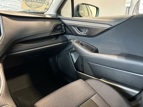 Used 2025 Subaru Outback Premium AWD/4WD image 57