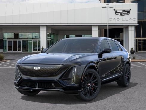 New 2026 Cadillac Lyriq V w/ LPO, Floor Liner Package AWD/4WD image 6