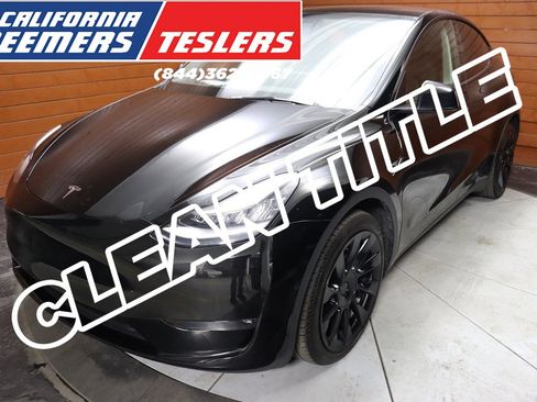 Used 2023 Tesla Model Y Long Range image 1