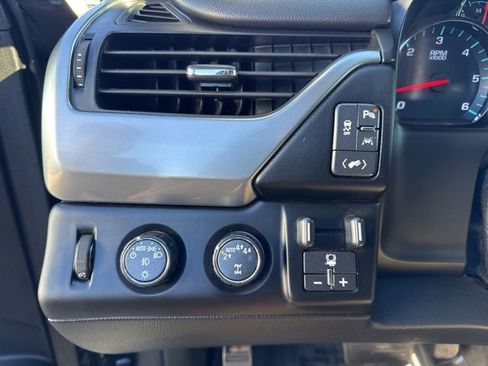 Used 2020 Chevrolet Suburban Premier image 21