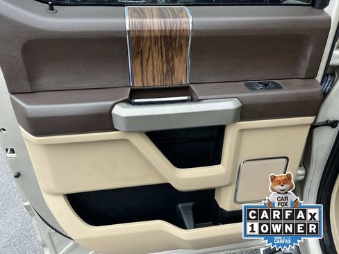 Used 2018 Ford F150 Lariat w/ Equipment Group 502A Luxury image 17