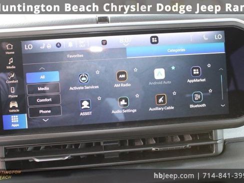 Used 2024 Jeep Wrangler Sahara image 26