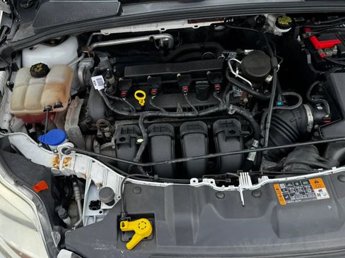 Used 2014 Ford Focus S FWD image 28