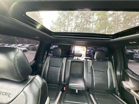 Used 2018 Ford F150 Raptor w/ Equipment Group 802A Luxury image 44