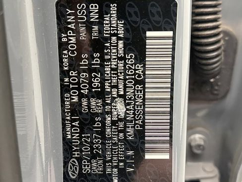 Used 2022 Hyundai Elantra Limited w/ Preferred Accessory Package FWD image 23