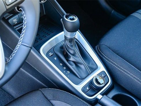 New 2026 Hyundai Venue SEL image 24