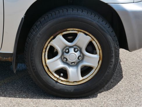 Used 2004 Toyota RAV4 4WD image 15
