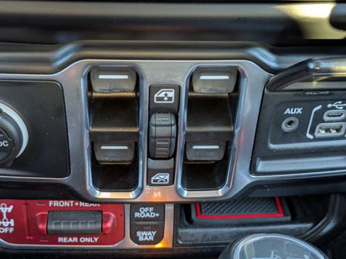 Used 2022 Jeep Wrangler Unlimited Rubicon w/ LED Lighting Group image 31