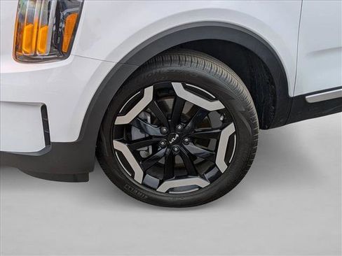 Used 2024 Kia Telluride EX FWD image 10