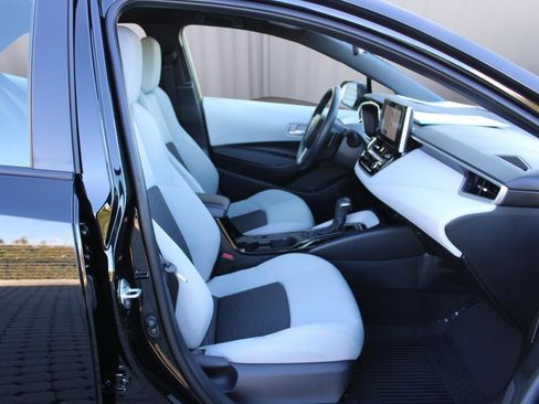 Used 2023 Toyota Corolla SE image 32