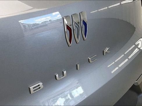 Certified 2024 Buick Encore GX Preferred AWD/4WD image 31