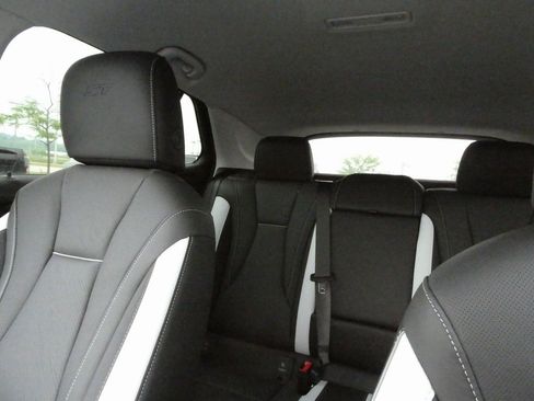 New 2025 Buick Envision Sport Touring image 40