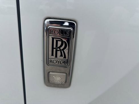 Used 2014 Rolls-Royce Ghost RWD image 20