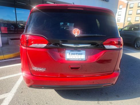 New 2026 Chrysler Voyager LX image 2