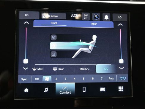 Used 2023 Jeep Grand Cherokee L Laredo image 23