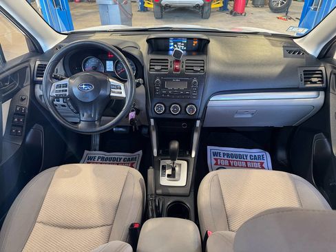 Used 2014 Subaru Forester 2.5i Premium w/ All-Weather Package AWD/4WD image 20