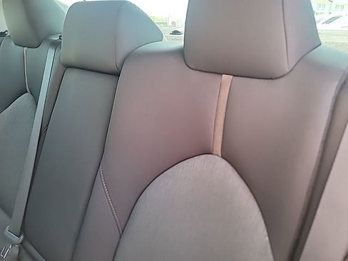 Used 2020 Toyota Camry LE image 8