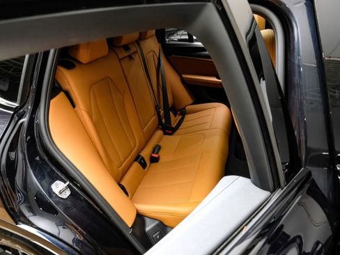 Used 2024 BMW X4 M40i image 38