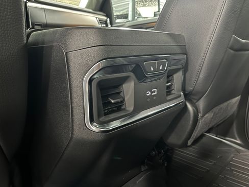 New 2025 GMC Sierra 3500 Denali w/ Denali Reserve Package image 12