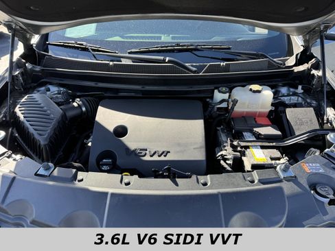 Used 2023 Chevrolet Traverse RS w/ LPO, Floor Liner Package image 12