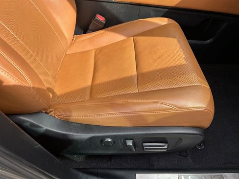 Used 2021 Lexus RX 350L 350L w/ Premium Package image 43