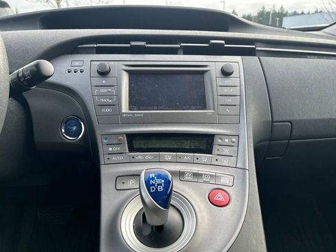 Used 2015 Toyota Prius Three image 23