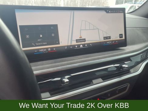 Used 2025 BMW X5 xDrive40i w/ M Sport Package image 25