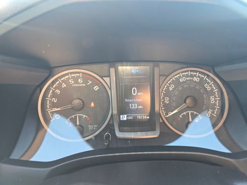 Used 2023 Toyota Tacoma TRD Off-Road AWD/4WD image 14