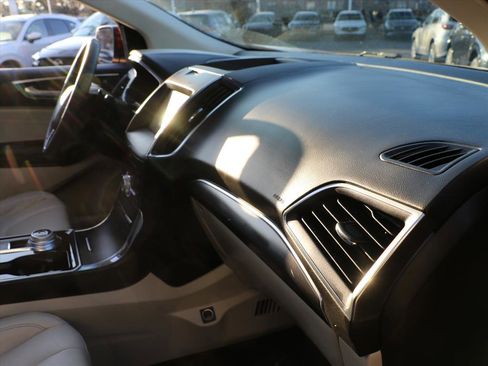 Used 2020 Ford Edge Titanium w/ Class II Trailer Tow Package image 8