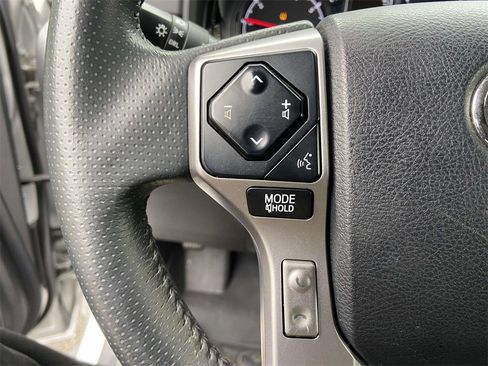 Used 2023 Toyota 4Runner SR5 image 31