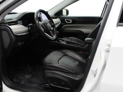 Used 2022 Jeep Compass Limited w/ Elite Group AWD/4WD image 16