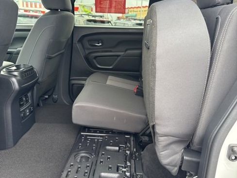 Certified 2024 Nissan Titan SV w/ SV Convenience Package image 12