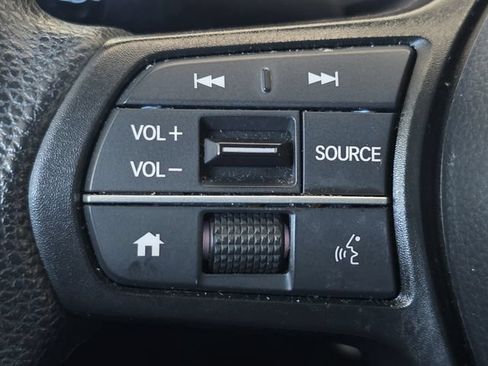 Used 2024 Honda HR-V LX image 9