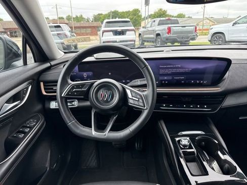 Used 2025 Buick Envision Sport Touring AWD/4WD image 19