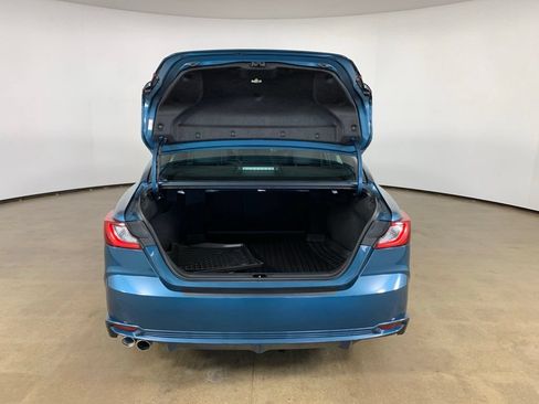 Used 2025 Toyota Camry XSE FWD image 12