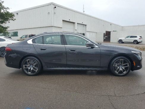 New 2027 BMW 530i xDrive w/ Premium Package AWD/4WD image 6