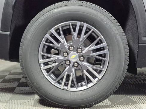 New 2026 Chevrolet Traverse LT w/ Driver Confidence Package FWD image 27