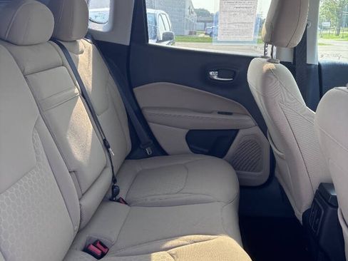 Used 2018 Jeep Compass Sport AWD/4WD image 8