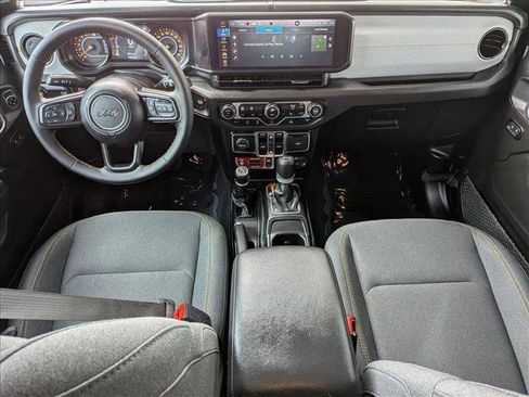 Used 2024 Jeep Wrangler Unlimited Sport AWD/4WD image 17