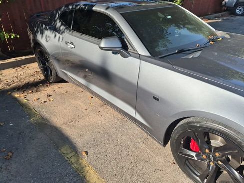 Used 2021 Chevrolet Camaro SS RWD image 13