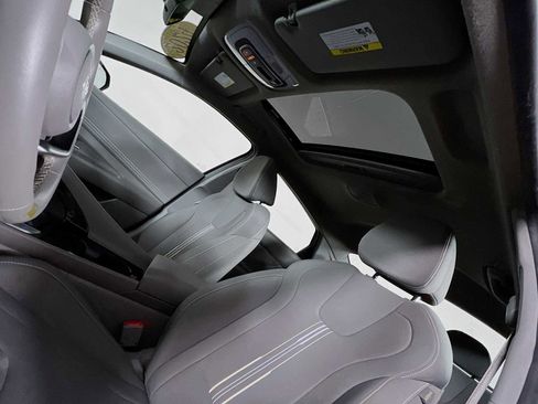 Certified 2024 Hyundai Elantra SEL w/ Convenience Package image 23