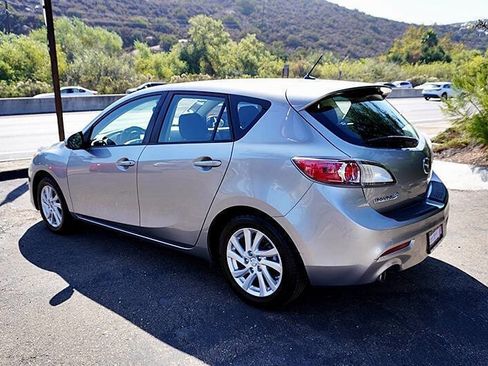 Used 2012 MAZDA MAZDA3 i Touring image 8