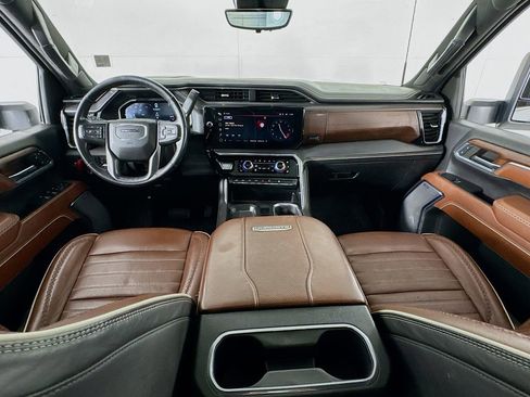 Used 2024 GMC Sierra 3500 Denali Ultimate image 34