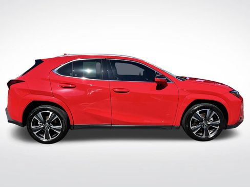 Used 2025 Lexus UX 300h FWD w/ Cold Area Package image 11