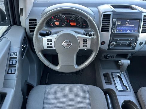 Certified 2019 Nissan Frontier SV image 14