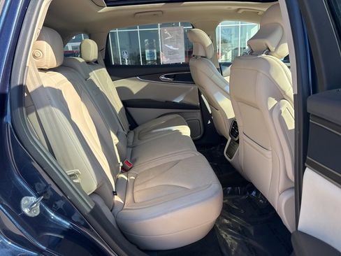 Used 2017 Lincoln MKX Reserve w/ Driver Assistance Package image 31
